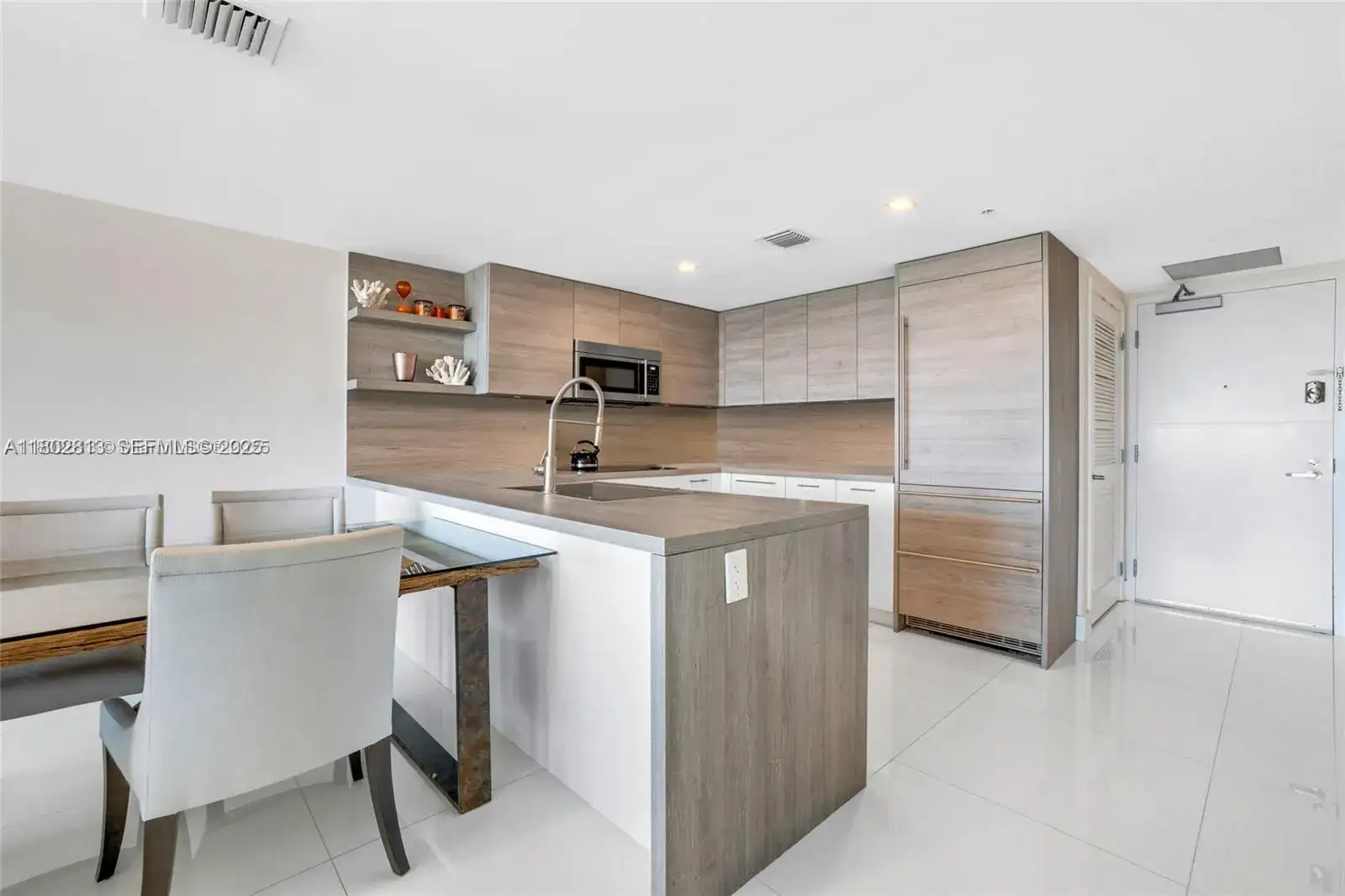 400 Sunny Isles # 1106, Sunny Isles Beach FL 33160 photo 4
