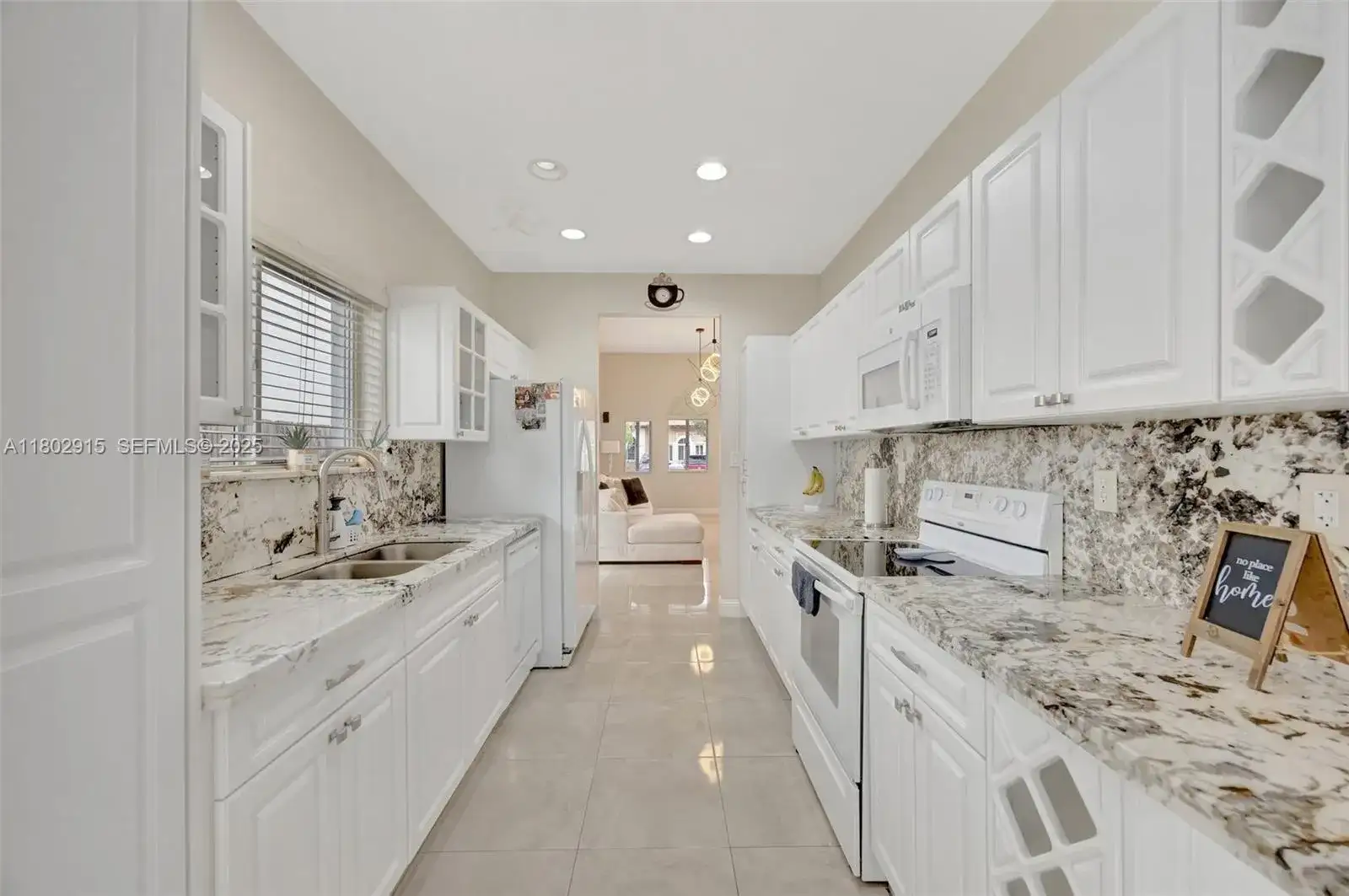 1130 NE 41st Ave, Homestead FL 33033 photo 3