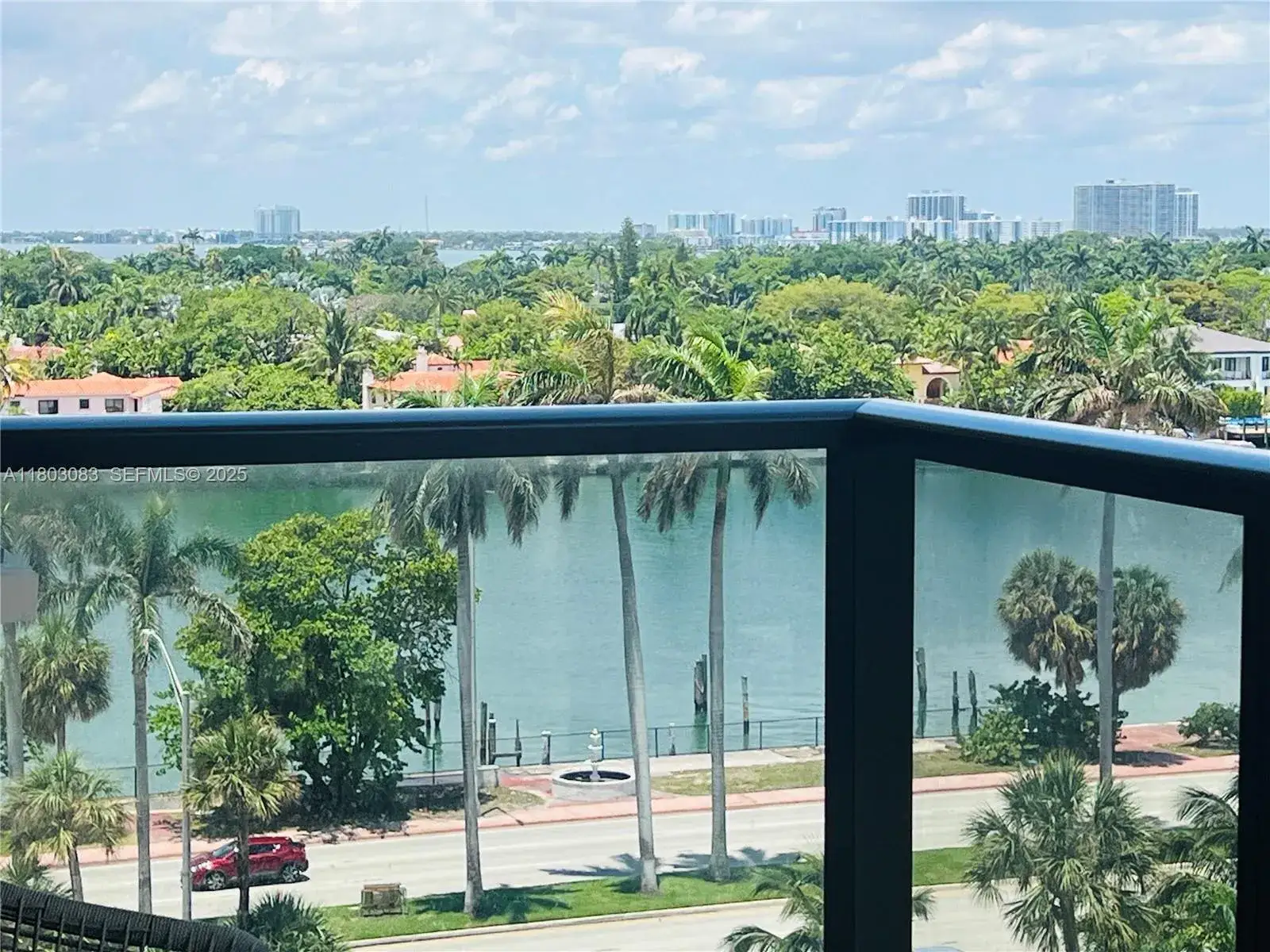 2 bedroom 2 bath Residential for sale at 5225 Collins Ave # 914, Miami Beach FL 33140