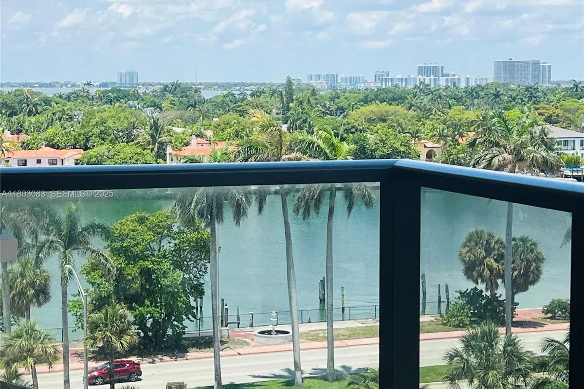 5225 Collins Ave # 914, Miami Beach FL 33140