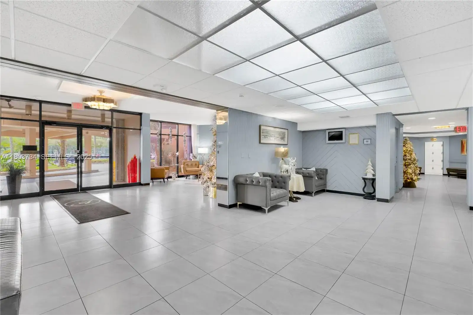 1400 Saint Charles Pl # L4, Pembroke Pines FL 33026 photo 3