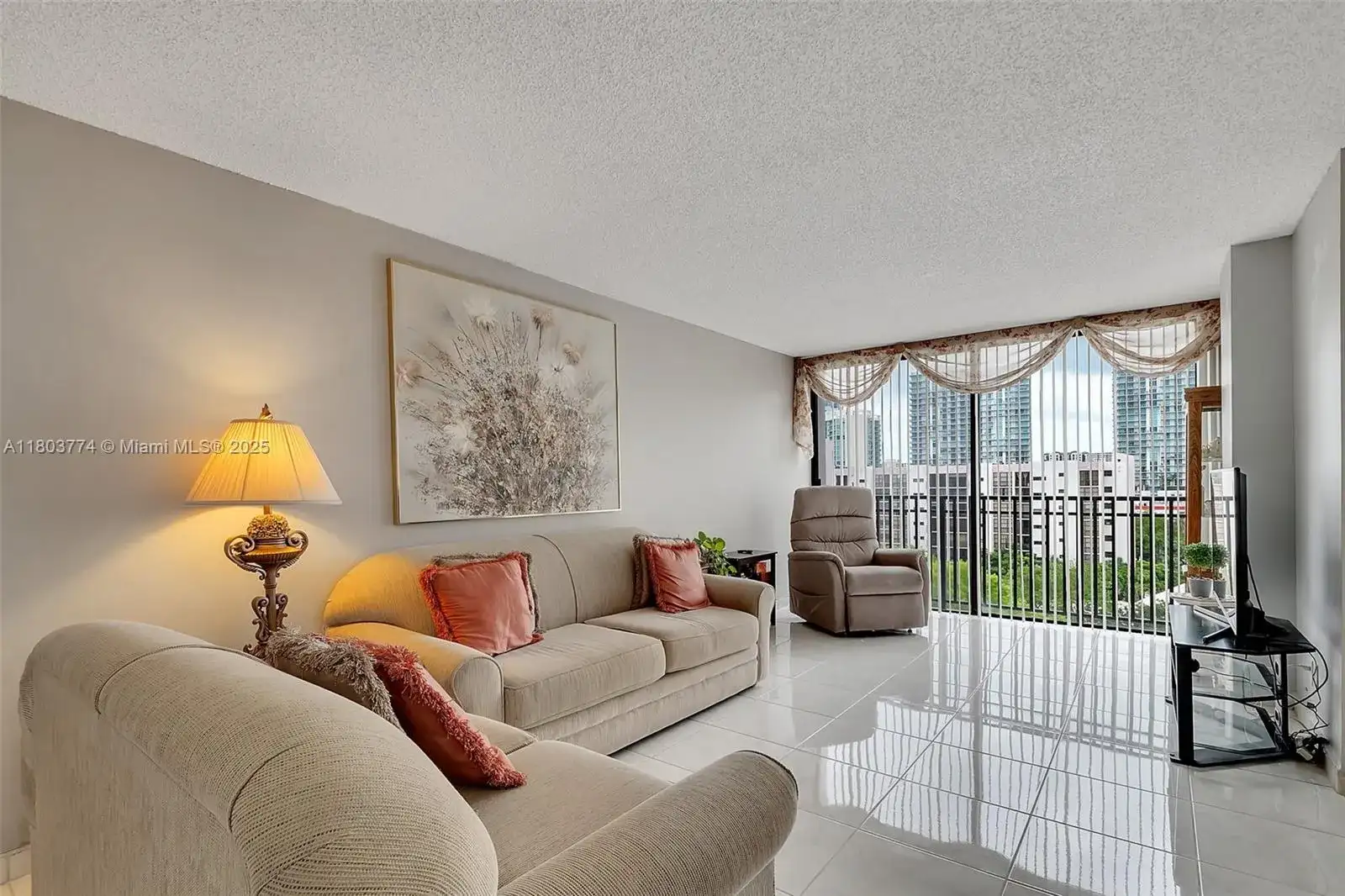 17021 N Bay Rd # 918, Sunny Isles Beach FL 33160 photo 4