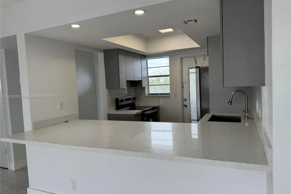 1333 E Hallandale Beach Blvd # 444, Hallandale Beach FL 33009