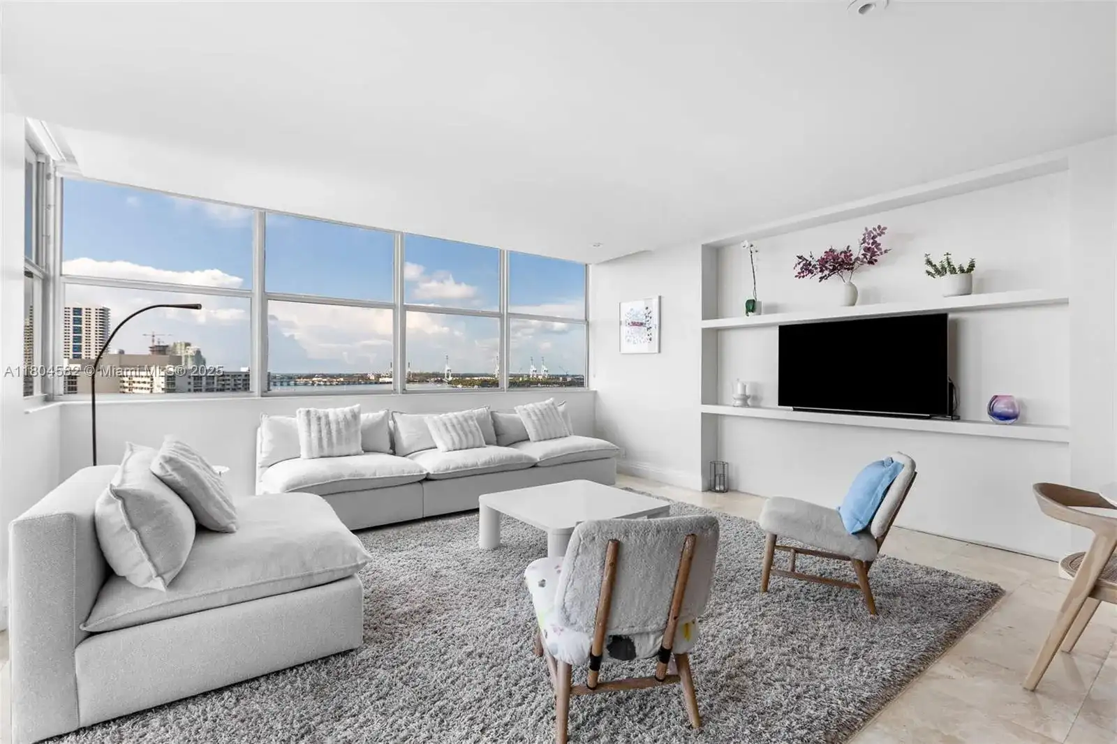 20 Island Ave # 1509, Miami Beach FL 33139 photo 2