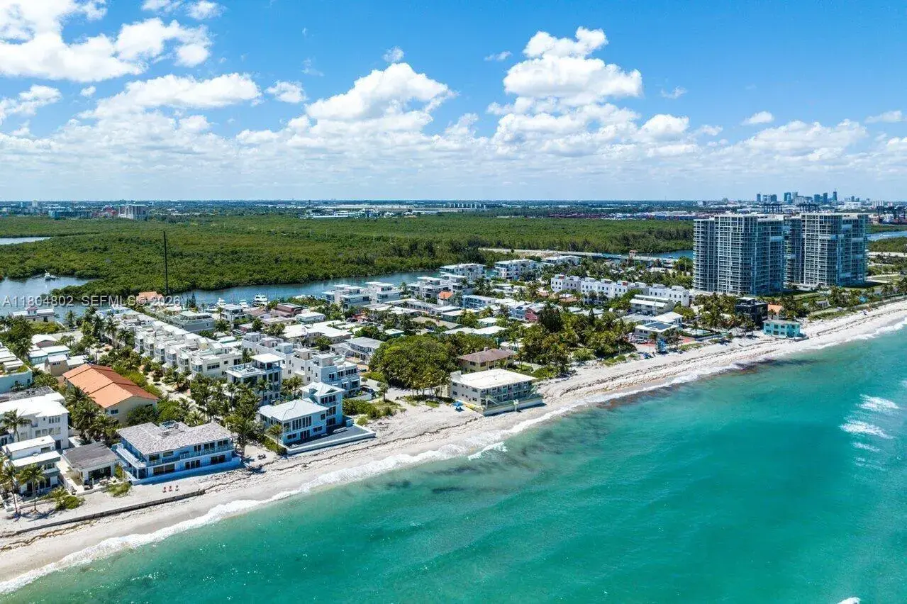 5515 N Surf Rd, Hollywood FL 33019