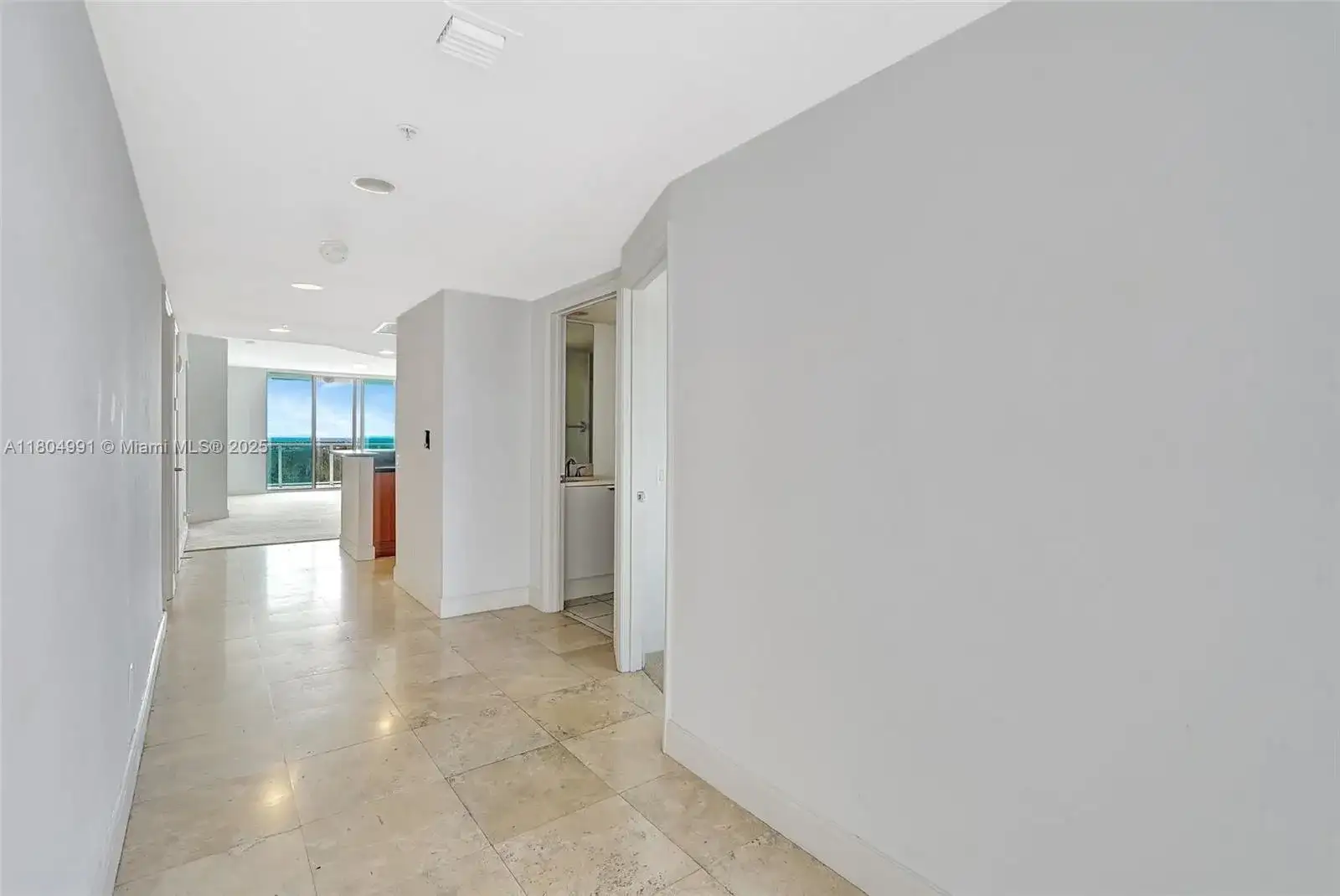 14951 Royal Oaks Ln # 1406, North Miami FL 33181 photo 5