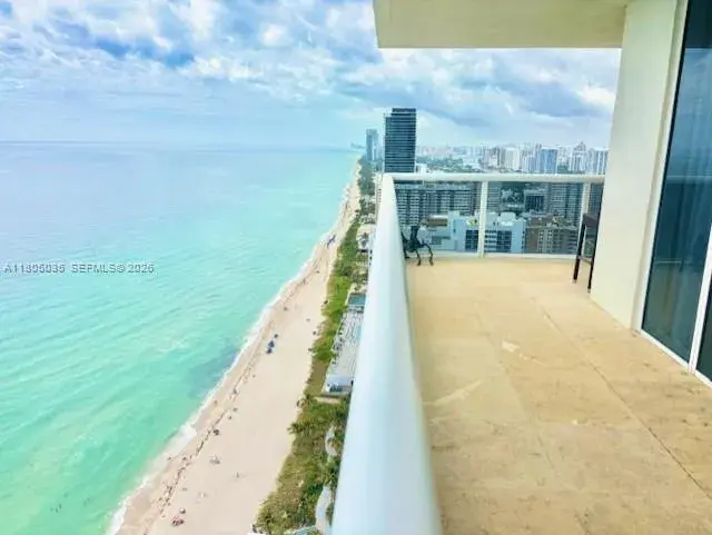1830 S Ocean Dr # 3702, Hallandale Beach FL 33009