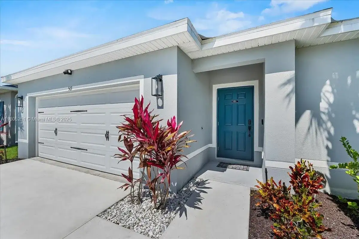 503 Cherimoya St, Fort Pierce FL 34981 photo 4