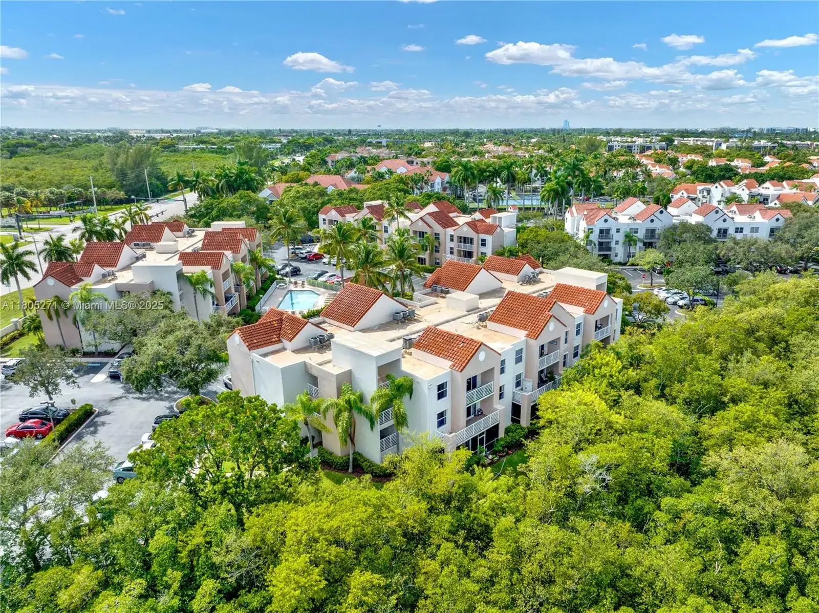 2721 Ocean Club Blvd # 305, Hollywood FL 33019 photo 5