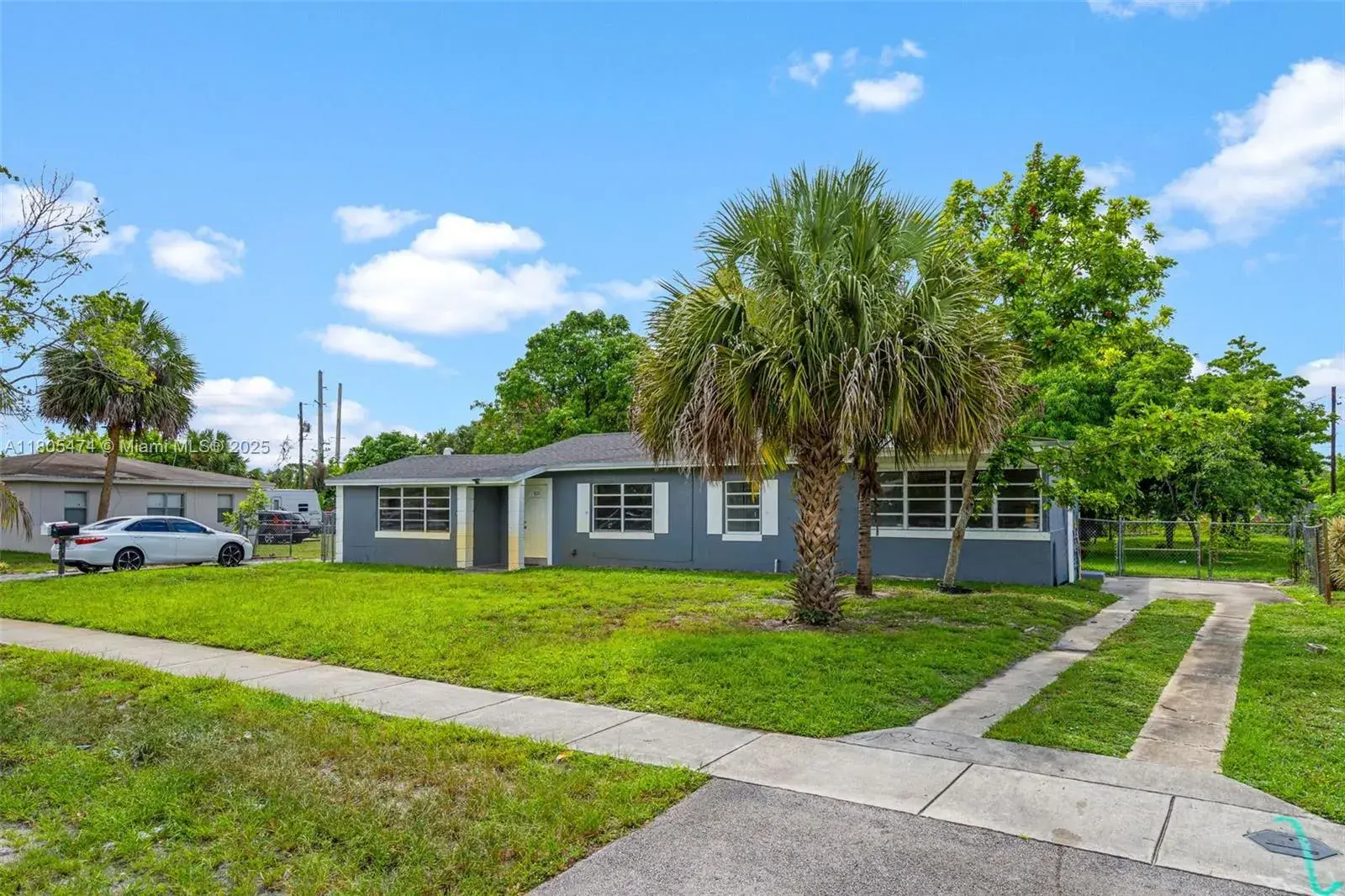 820 Alabama Ave, Fort Lauderdale FL 33312