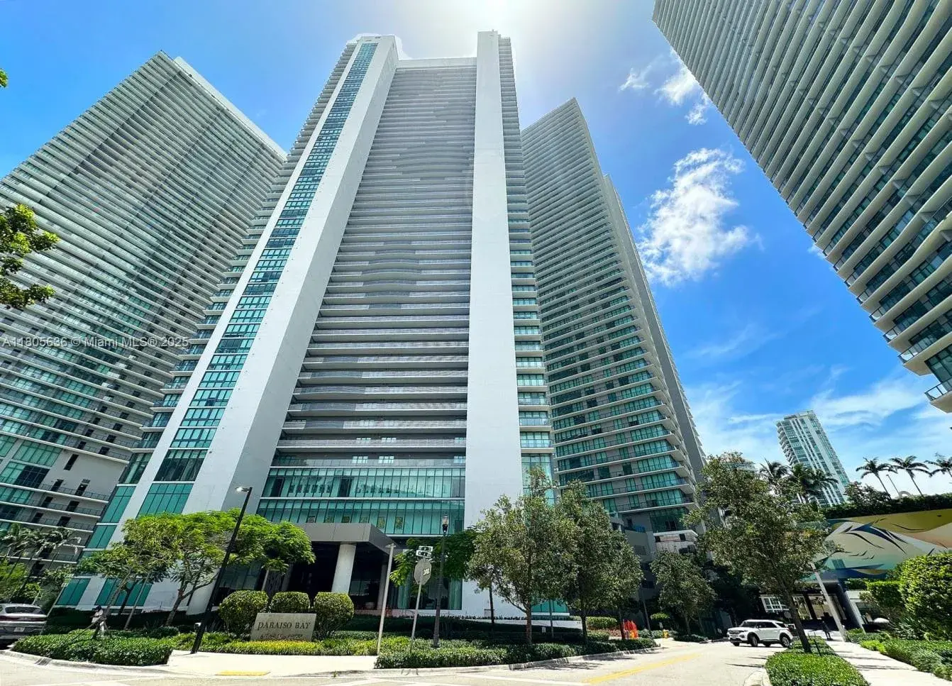 650 NE 32nd St # 4201, Miami FL 33137