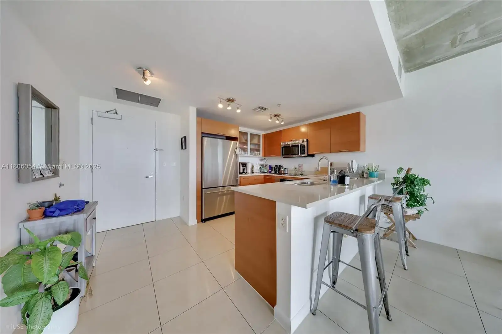 3250 NE 1st Ave # 1007, Miami FL 33137 photo 2