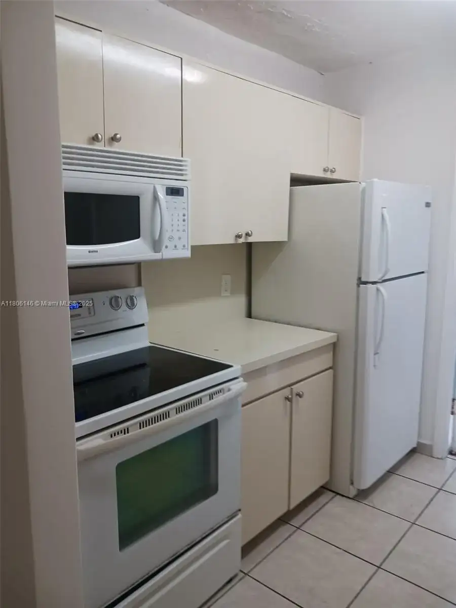 2700 NE 135th St # 30, North Miami FL 33181 photo 3
