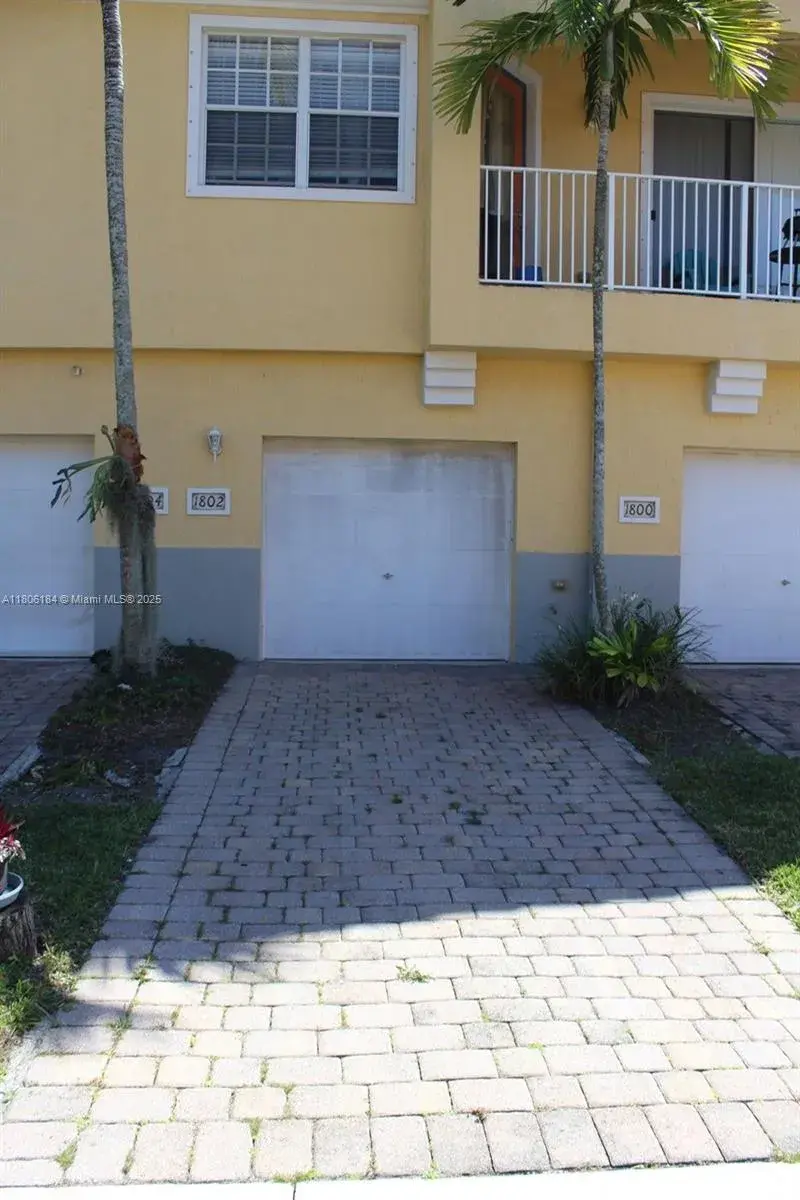 1802 Sonrisa St # 1802, Riviera Beach FL 33404