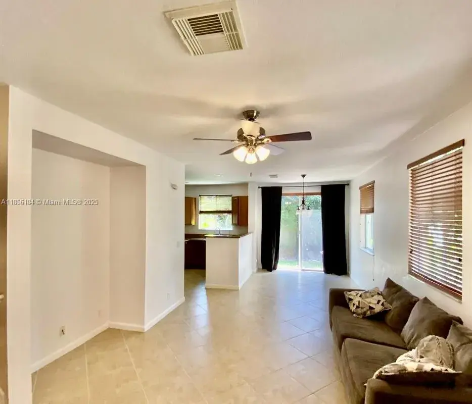 1802 Sonrisa St # 1802, Riviera Beach FL 33404