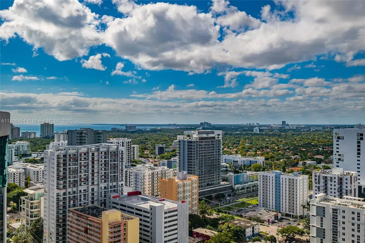 88 SW 7th St # 2504, Miami FL 33130