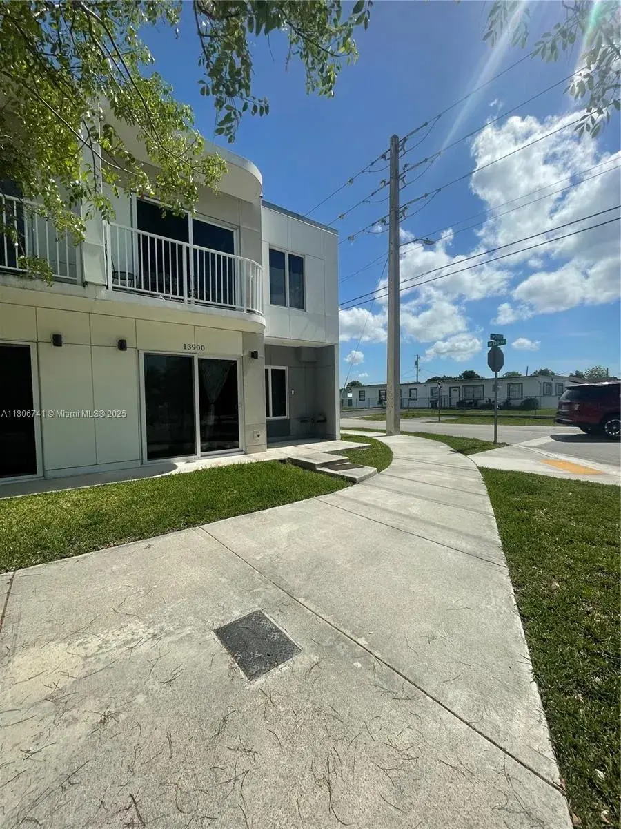 13900 SW 259th Way, Homestead FL 33032