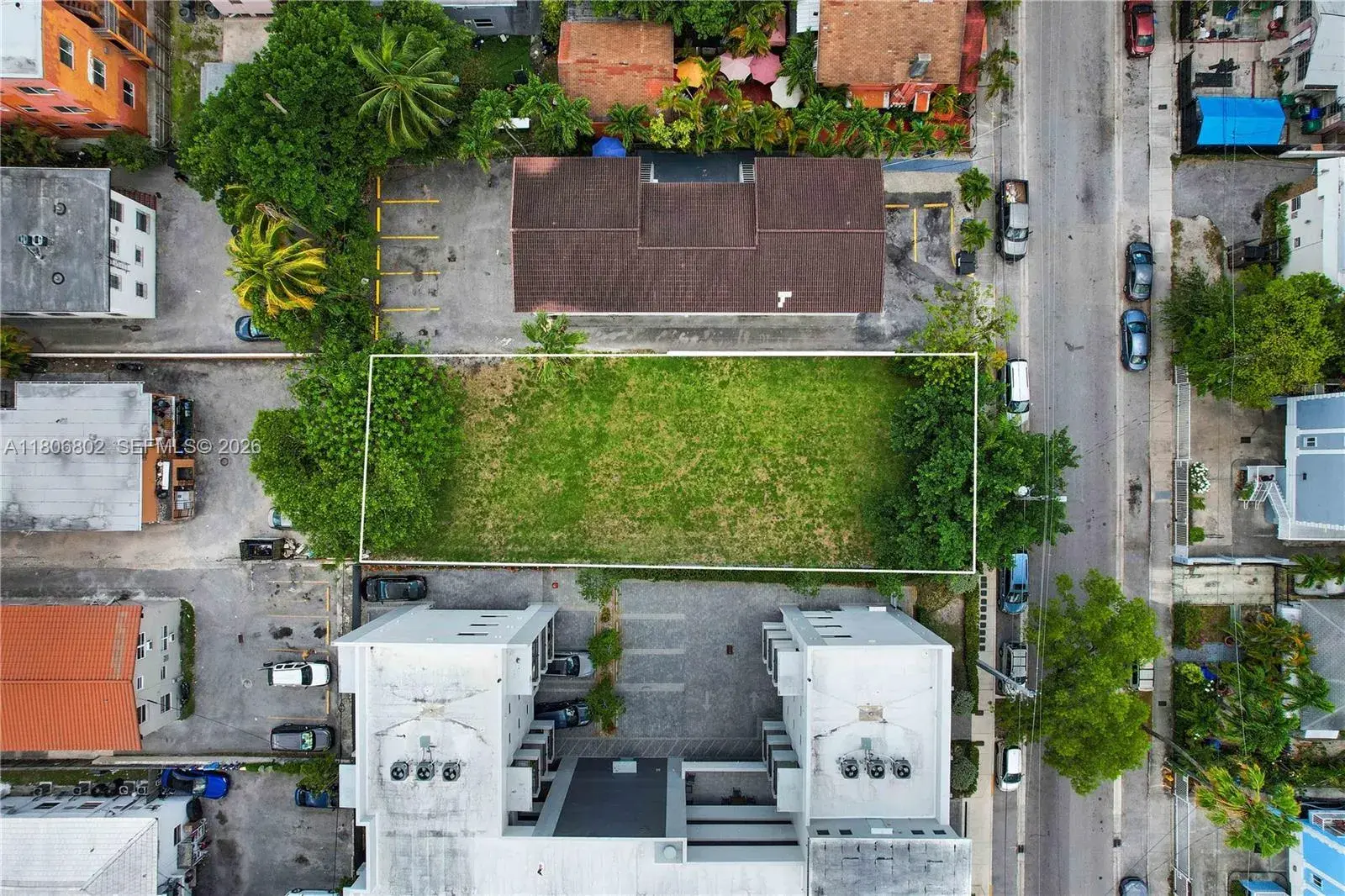 850 SW 2nd St, Miami FL 33130