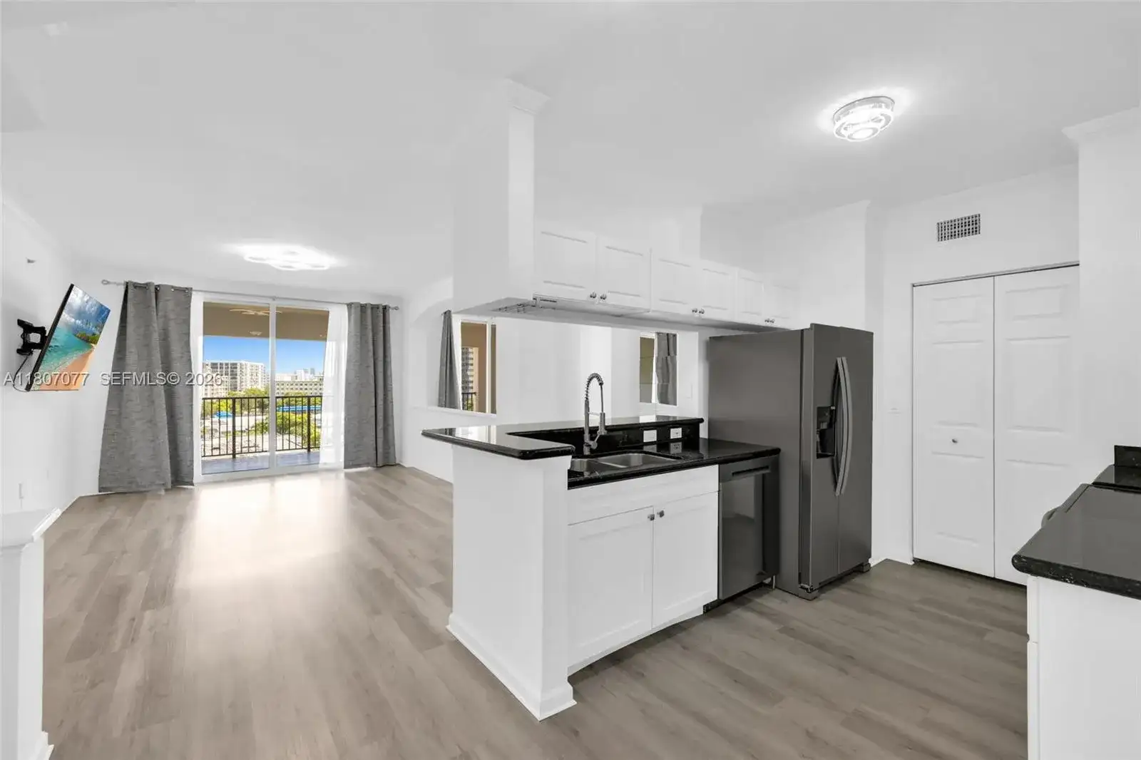 17150 N Bay Rd # 2814, Sunny Isles Beach FL 33160 photo 5