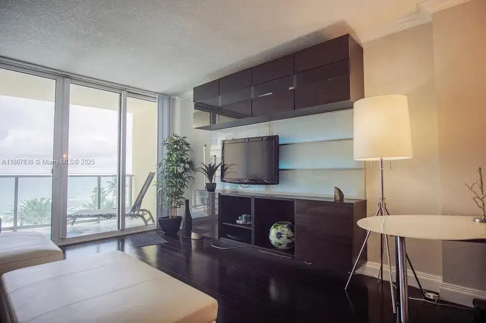 2501 S Ocean Dr # 520, Hollywood FL 33019 photo 2