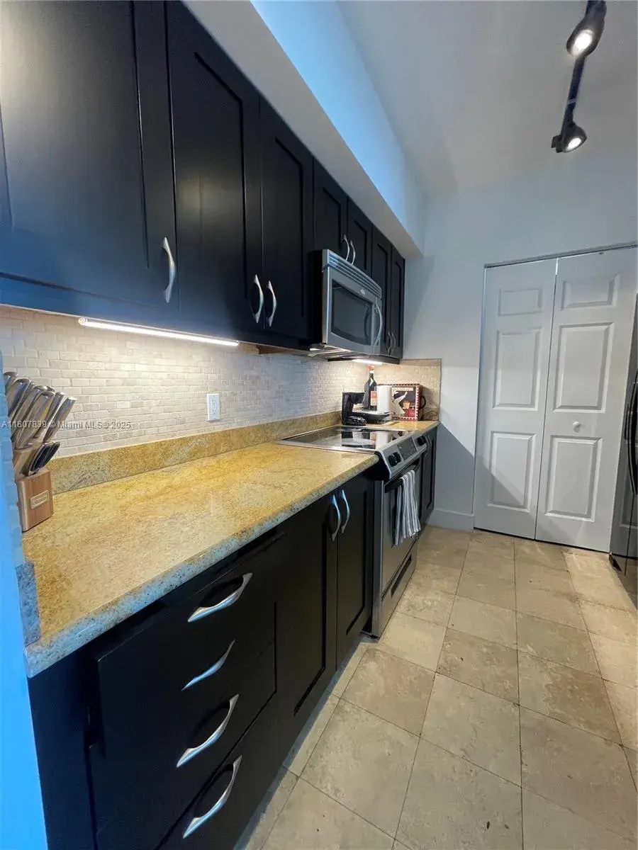 1755 E Hallandale Beach Blvd # 2305E, Hallandale Beach FL 33009