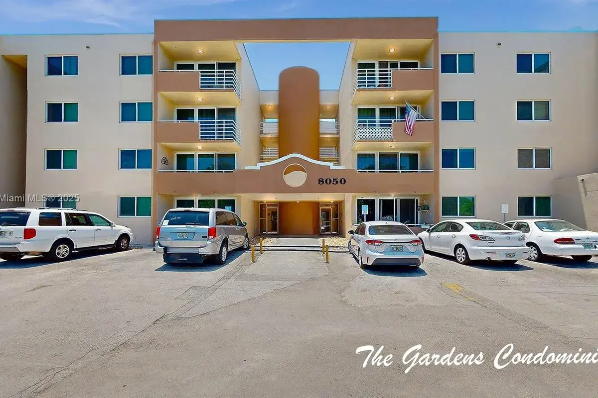 8050 NW 8th St # 1105, Miami FL 33126