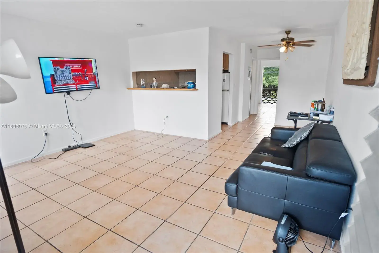 15610 NE 6th Ave # 22B, Miami FL 33162 photo 2