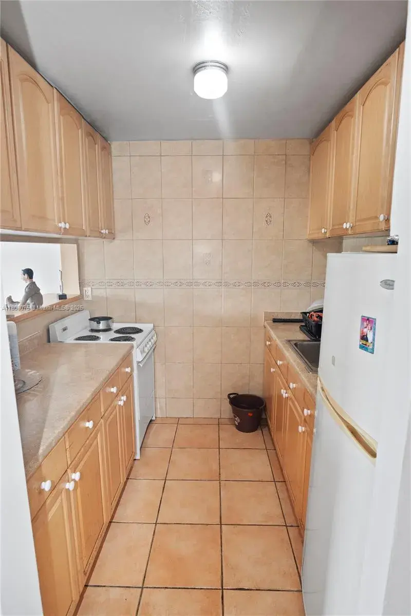 15610 NE 6th Ave # 22B, Miami FL 33162 photo 4