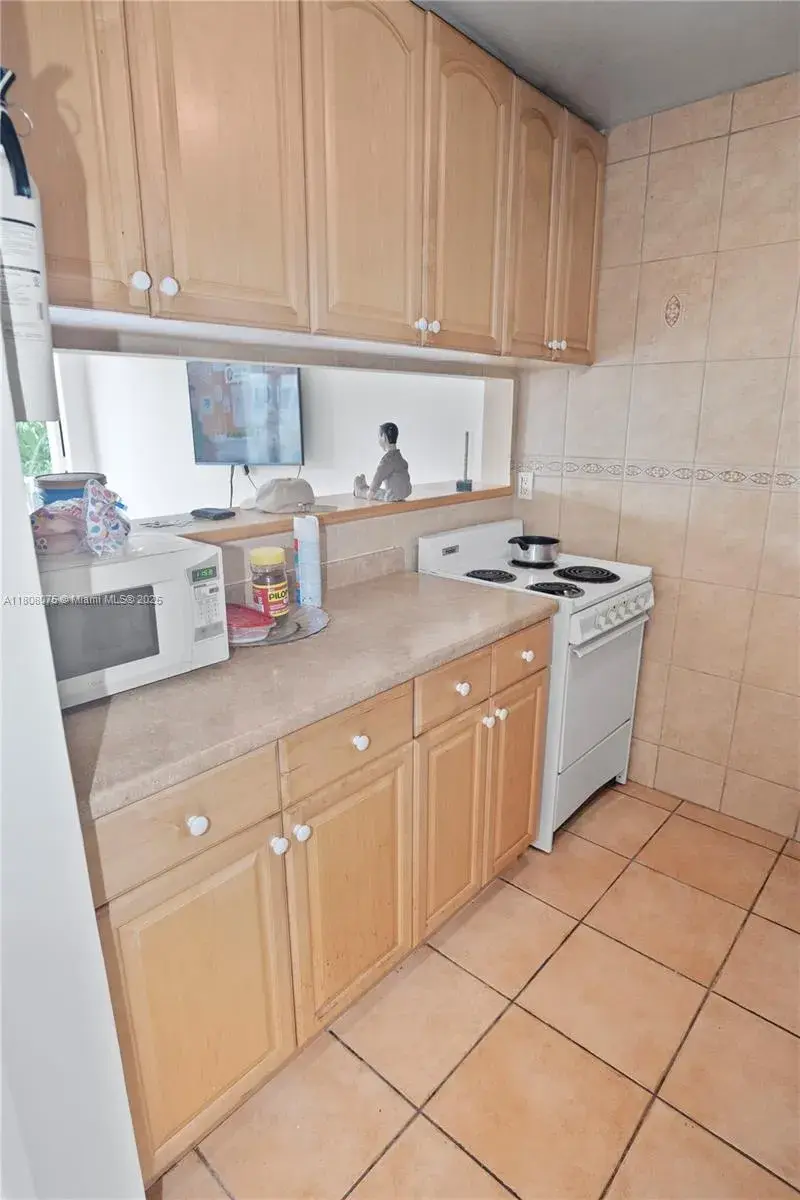 15610 NE 6th Ave # 22B, Miami FL 33162 photo 5