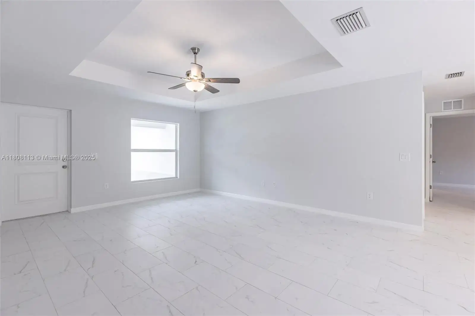2006 Rosa Ct # 2006, Lehigh Acres FL 33972 photo 5