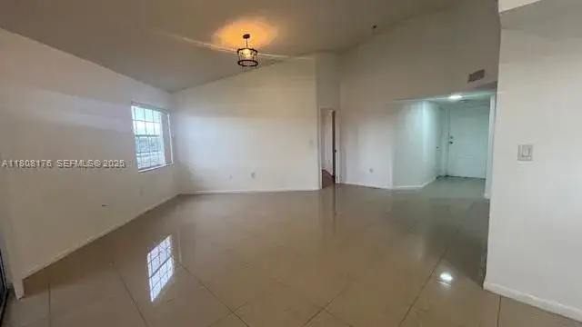 2881 N Oakland Forest Dr # 309, Oakland Park FL 33309 photo 4