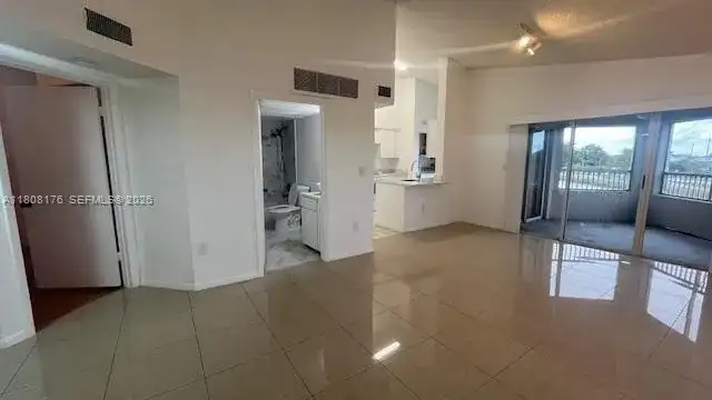 2881 N Oakland Forest Dr # 309, Oakland Park FL 33309 photo 5