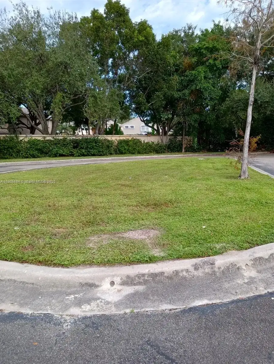 8191 Wiles Rd, Coral Springs FL 33067 photo 5