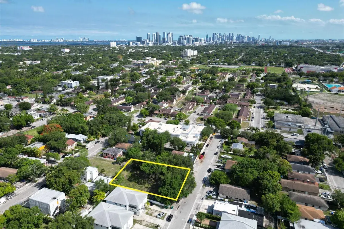 6775 NW 4th Ave, Miami FL 33150