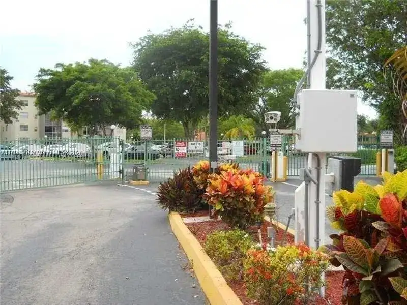 1800 SW 81st Ave # 1105, North Lauderdale FL 33068 photo 2