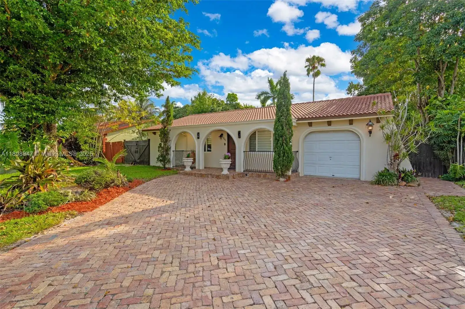 641 SW 50th Ave, Margate FL 33068 photo 3