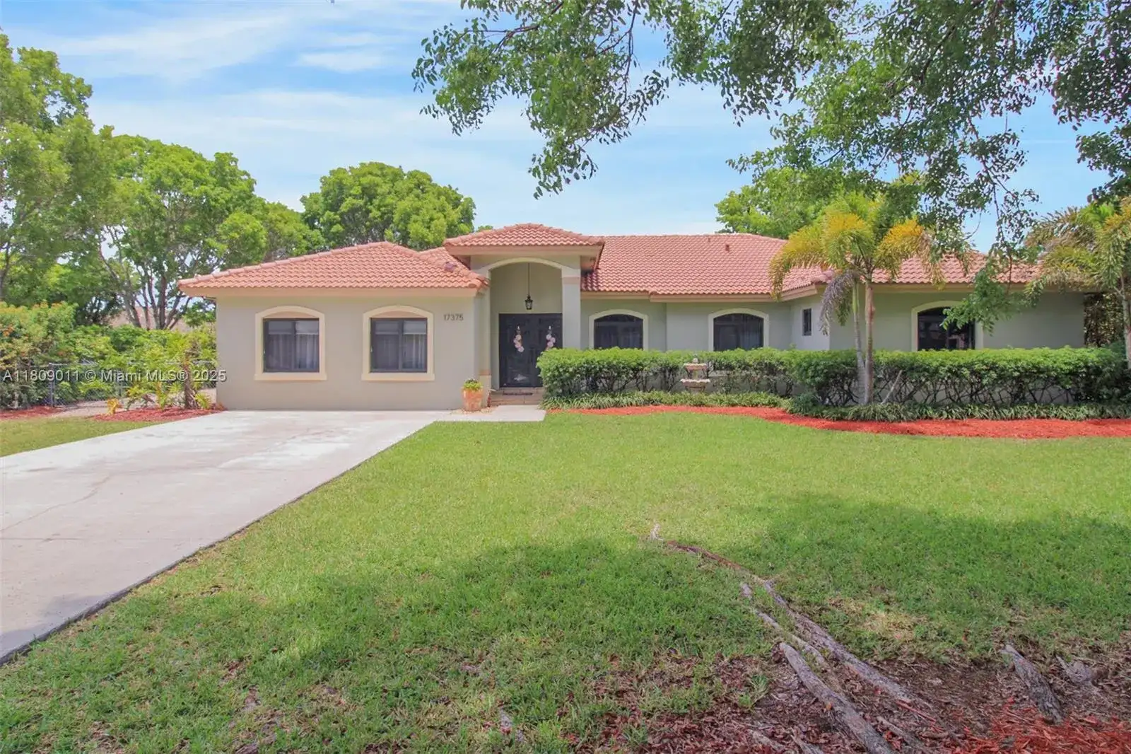 17375 SW 282nd St, Homestead FL 33030 photo 2