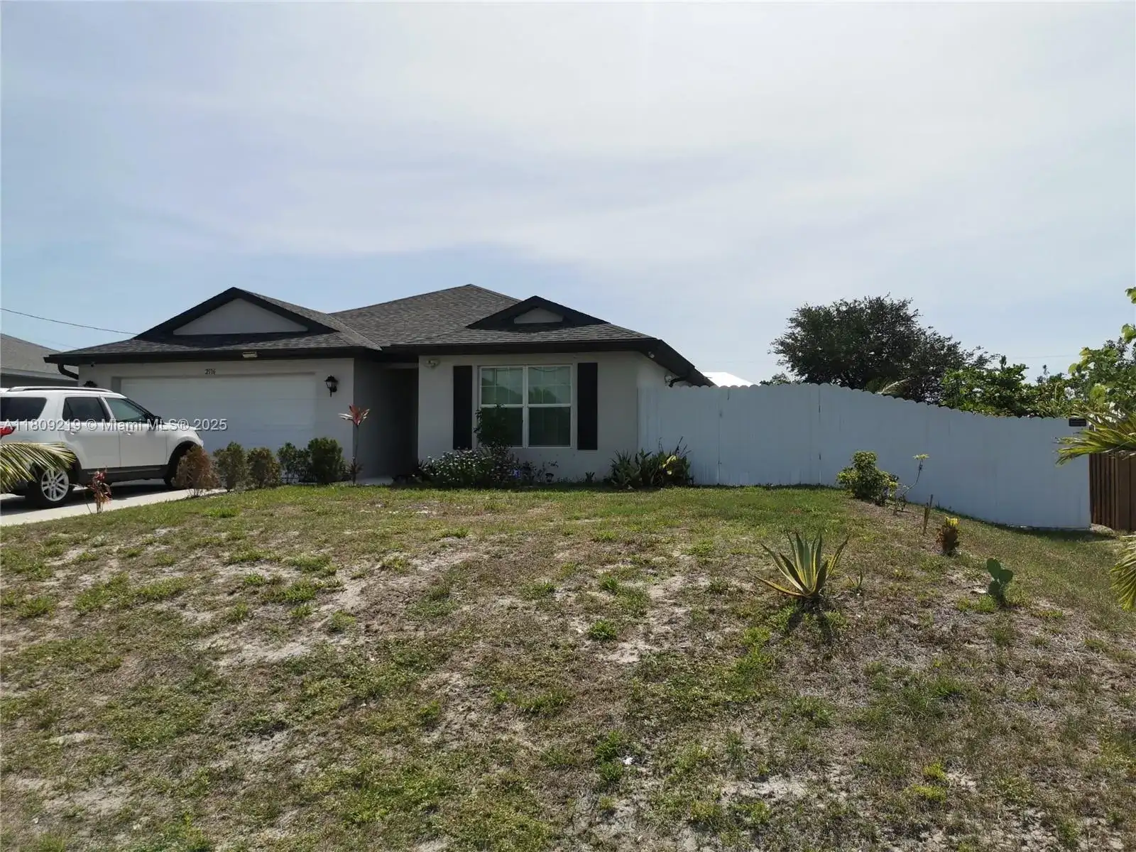 2116 5th PL, Cape Coral FL 33909 photo 2
