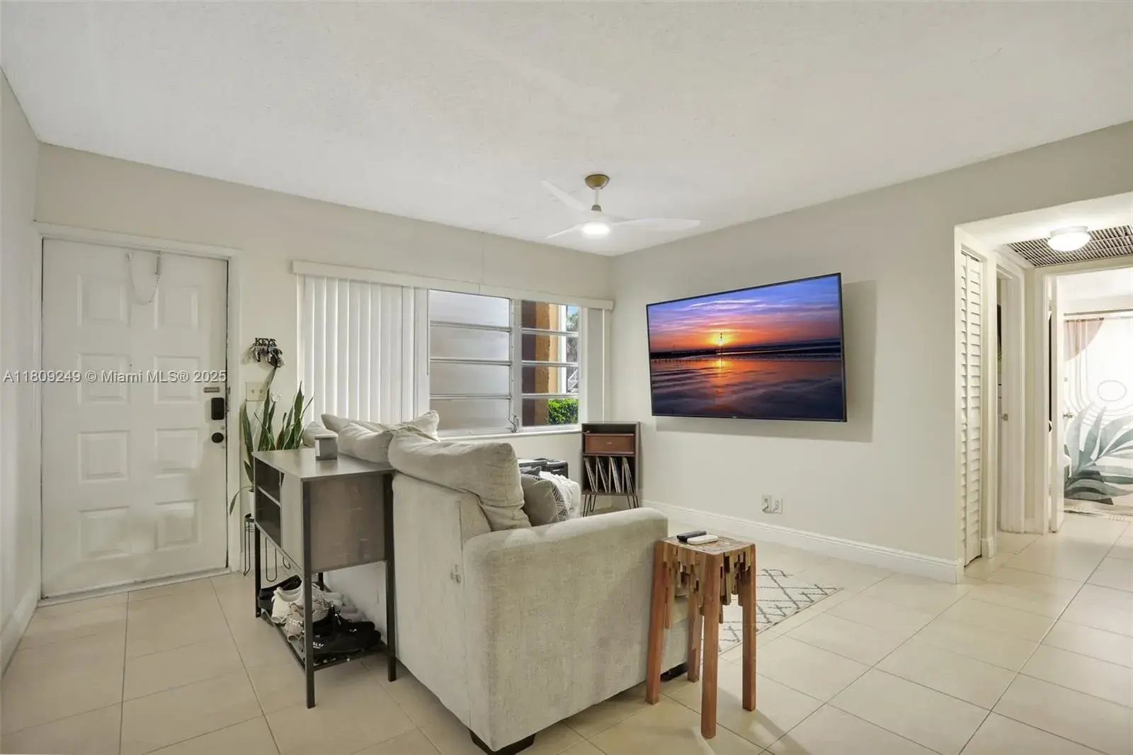 826 Twin Lakes Dr # D, Coral Springs FL 33071