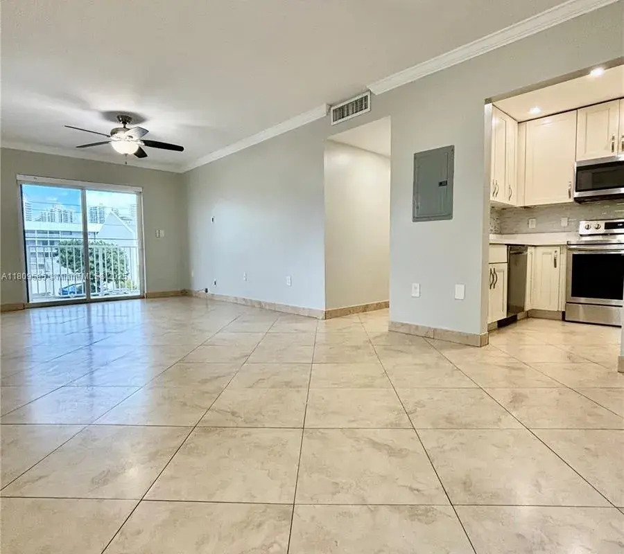 3536 NE 168th St, North Miami Beach FL 33160