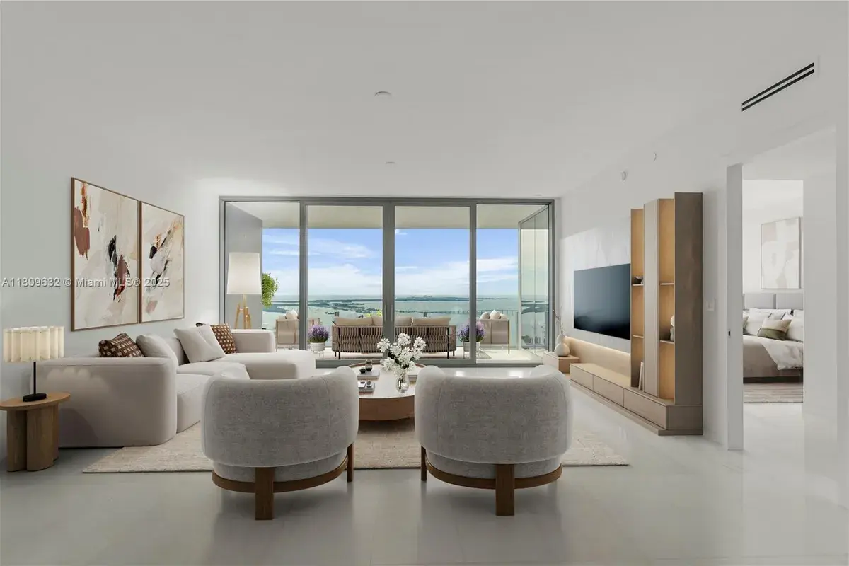 300 Biscayne Blvd Way # 4203, Miami FL 33131