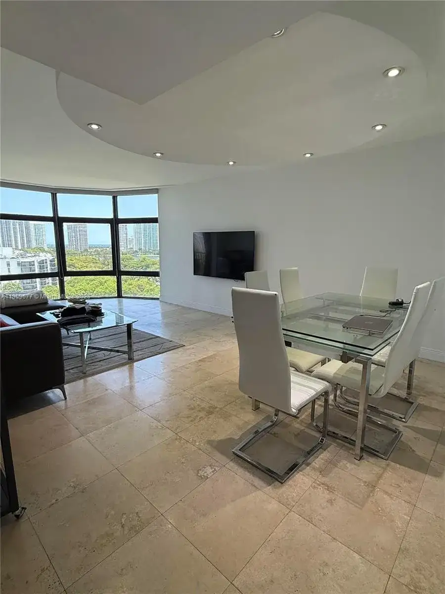 3375 N Country Club Dr # 1004, Aventura FL 33180 photo 3