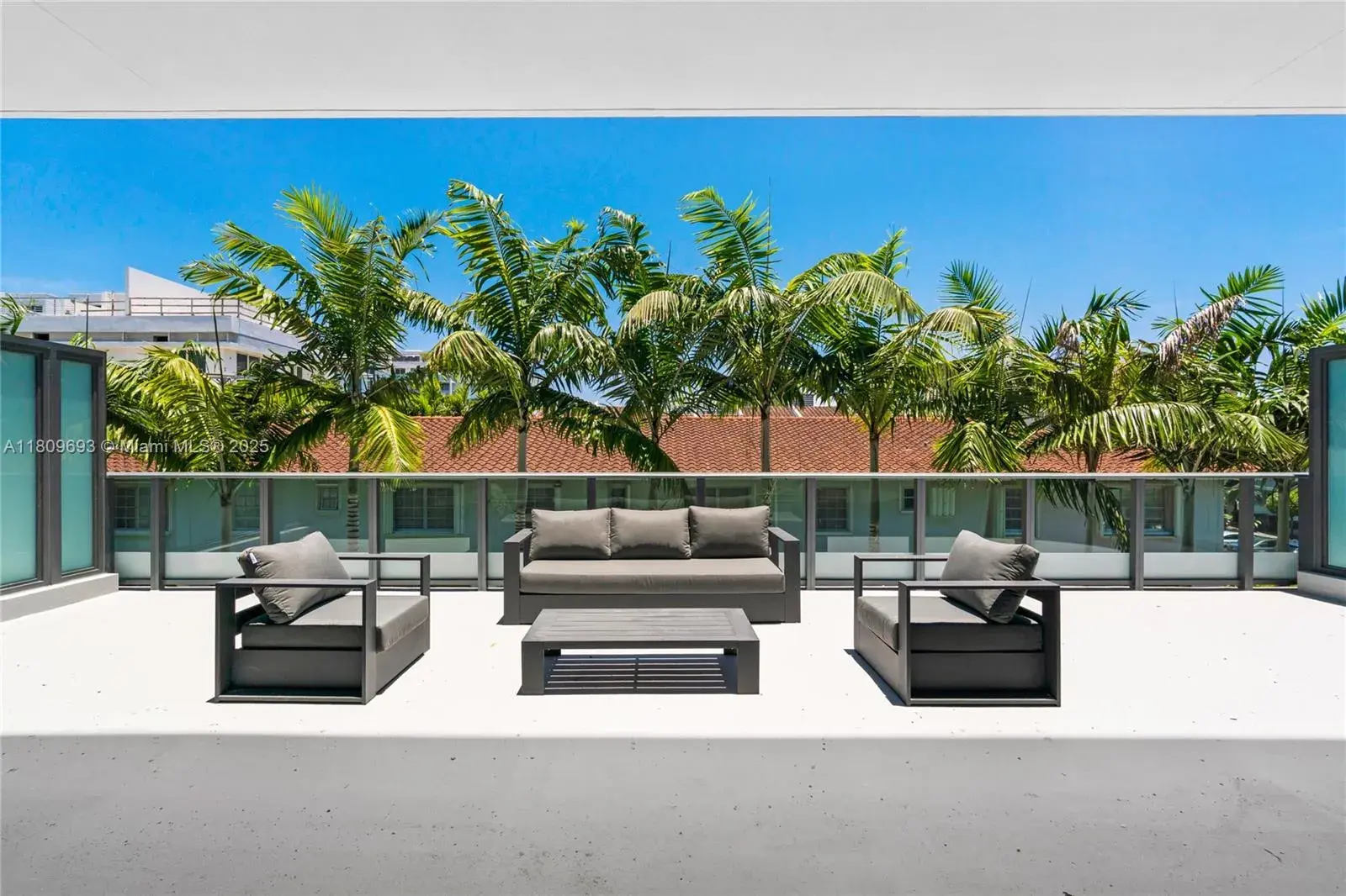 9901 W Bay Harbor Dr # 305, Bal Harbour FL 33154