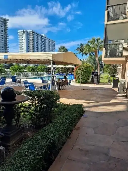 220 Kings Point Dr # 106, Sunny Isles Beach FL 33160 photo 2