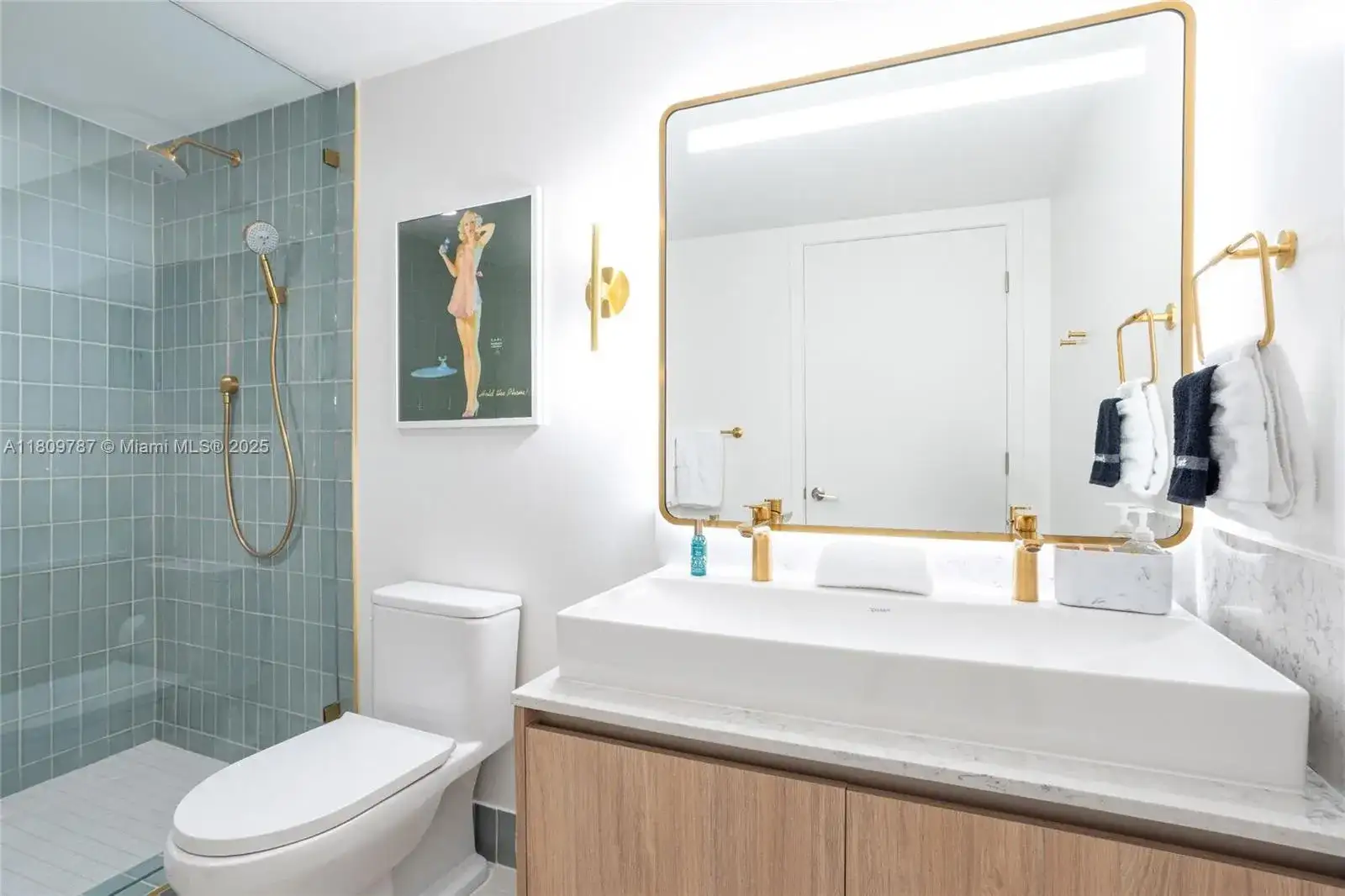 159 NE 6th St # 2901, Miami FL 33132 photo 4