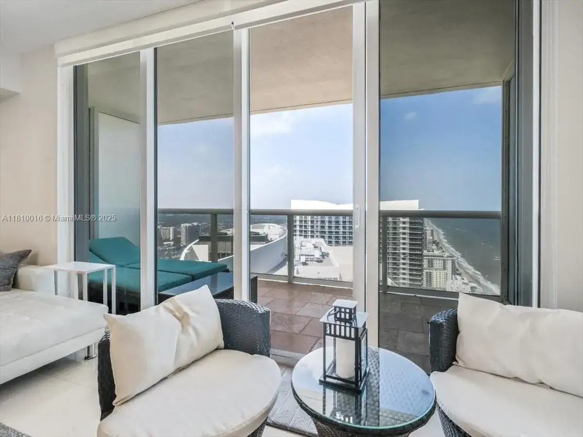 1830 S Ocean Dr # 5009, Hallandale Beach FL 33009 photo 3