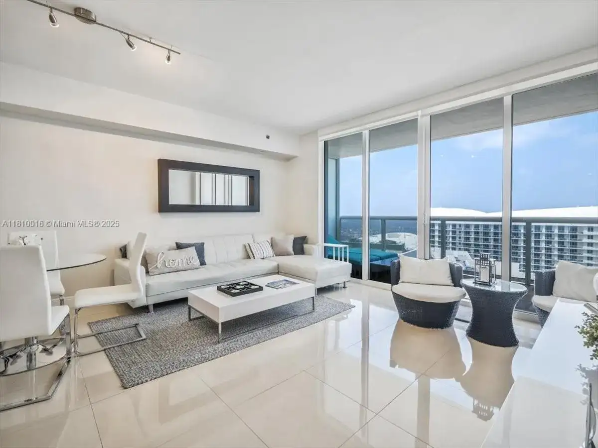 1830 S Ocean Dr # 5009, Hallandale Beach FL 33009 photo 4