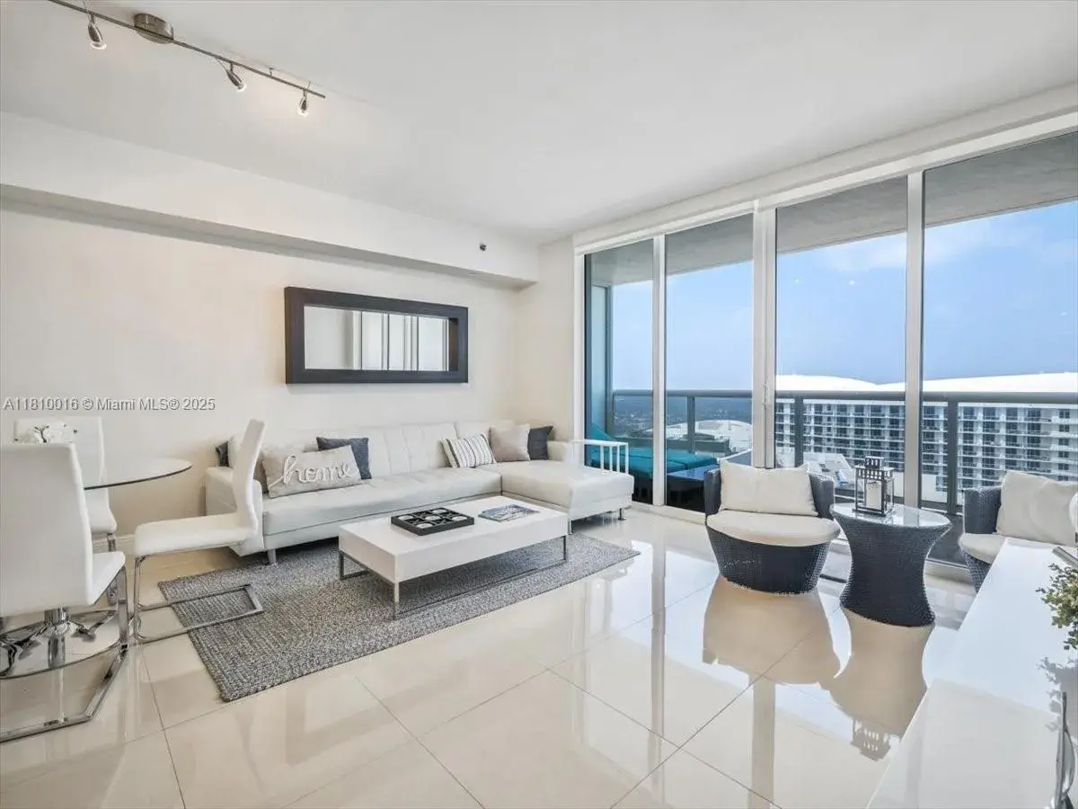 1830 S Ocean Dr # 5009, Hallandale Beach FL 33009
