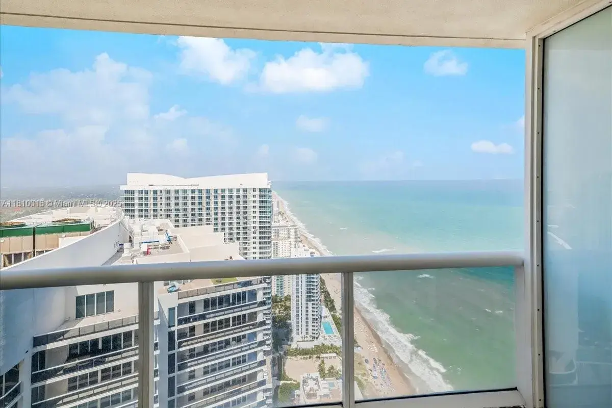 1830 S Ocean Dr # 5009, Hallandale Beach FL 33009