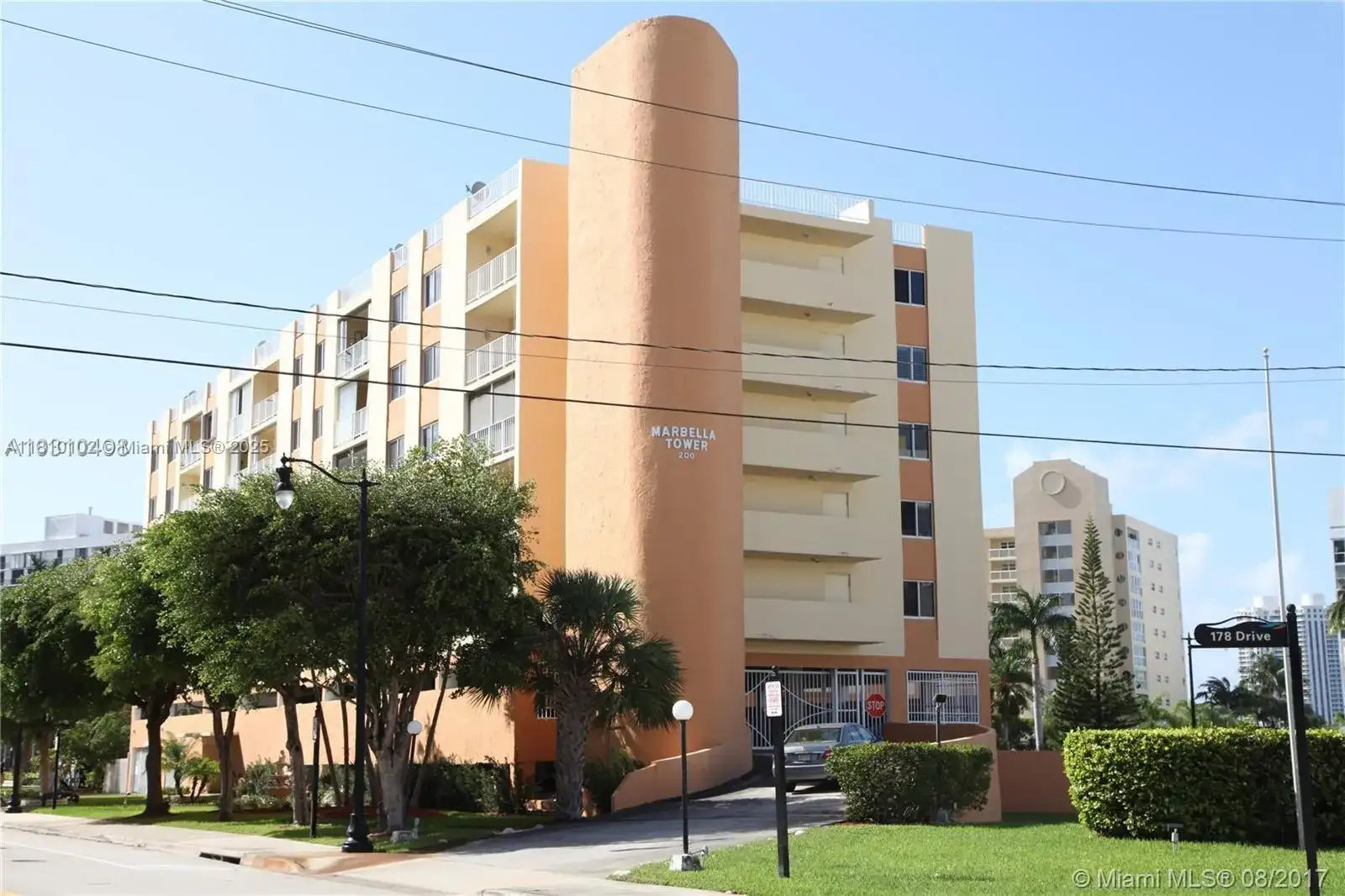 200 178th Dr # 505, Sunny Isles Beach FL 33160 photo 2